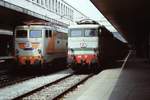 1984, Roma Termini station, in the period of the new painting, old and new colors for the e 646.157 ( old) and the e 646.101 ( new).  