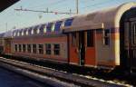 Doppelstockwagen der FS hier am 19.1.1991 im Bahnhof  Venedig Santa Lucia.