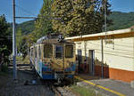 FERROVIA GENOVA CASELLA FGC  NORMALBETRIEB  Der Zug 5 mit dem Triebwagen A 12 kurz nach der Ankunft in Casella Paese am 5.