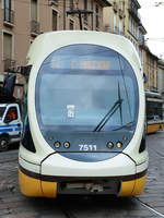 Eine Straßenbahngarnitur vom Typ Sirietto des Herstellers AnsaldoBreda. (Mailand, Juni 2014)