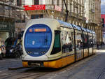 Zug 7528 der Straßenbahn Mailand mit Linie 14 nach Lorenteggio an der Haltestelle Duomo, 16.03.2018.