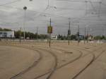 Straenbahnhaltestelle in Mailand am Fussballstadion. (Sommer 2008)