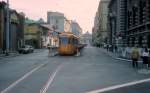 Roma / Rom ATAC SL 225 (Tw 8033) Via Flaminia / Piazza della Marina im Oktober 1990. - Im Hintergrund befindet sich das Stadttor Porta del Popolo. Im Altertum lag hier die Porta Flaminia, das Stadttor zur antiken Via Flaminia.