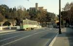 Roma / Rom ATAC SL 30 (Tw 2151) auf der Tiberbrücke Ponte Sublicio im Februar 1989. - Im Hintergrund sieht man den Aventin, einen der sieben Hügel Roms.