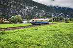 4042.01 der NBiK fährt als SR (Sillian - Lienz), bei Leisach vorüber   Aufgenommen am 16.9.2017.