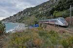 FRECCIABIANCA 905 von Ventimiglia nach Milano Centrale am 20.10.2021 bei Alassio