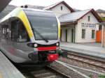 Vinschgerbahn,der 9.20h Zug nach Meran am 06.05.05 abfahrbereit in Mals/Malles