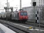 ITL Eisenbahngesellschaft mbH ITL 481 002-4 zieht am 27.12.'09 den 'Transcereales' westw�rts durch Dresden HBf.