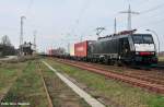 ITL ES 64 F4-288 mit einem Containerzug gen Golm unterwegs ...