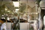 Blick ins Innere eines JR-Zuges Serie 419 (ehemaliger Schlafwagentriebzug, 1982 zum Nahrverkehrszug umgebaut).