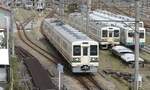 Privatbahn Jōshin-Dentetsu serie 700 als Nahverkehrszug nach Shimonita, erschossen in nähe des bahnhof Takasaki, am 29.04.2024. Dies war ursprünglich die JR serie 107.