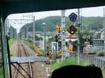Seibu-Konzern, die Linie zum Seibu-en (Seibu-Park): Kaum ist Zug 2521 in Higashi Murayama angefahren, da taucht in der Ferne schon die Endstation auf.