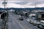 Die Strassenbahn von Kyoto. Wagen 1833 auf der Kuj Strasse, 15.Feb.1977. 