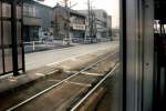 Fahrt in Wagen 801: Der Lastwagenverkehr zerstrt das Leben in den kleinen japanischen Stdten, whrend die Strassenbahnschienen mangels Geld kaum unterhalten werden. Maehata, 28.Januar 2007. 
