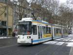 Stra�enbahnlinie 5 nach Lobeda-Ost an der Haltestelle Stadtzentrum.(28.1.2010)  ...