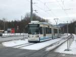 jena Stra�enbahnlinie 1 nach Zw�tzen Schleife an der Haltestelle Sportforum.(28.1.2010)