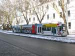 Stra�enbahnlinie 5 nach Ernst-Abbe-Platz an der Haltestelle Stadtzentrum.(28.1.2010)  ...