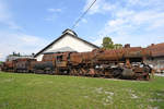 Die 33-253 aus dem Jahr 1943 und die 1911 gebaute 28-029 warten auf bessere Zeiten. (Eisenbahnmuseum Ljubljana, August 2019)