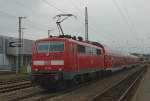 111 121-0 schiebt den ...  Tim Giermann 03.01.2012