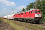 Die 232 904-3 zieht ...  Eric Otten 21.08.2011