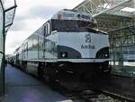 GMD F40PHR #90251 im dem AMTRAK Cascades im Zielbahnhof Vancouver (Canada).