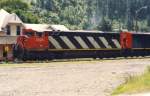 Canadian National C40-8M (Montreal Locomotive Works) No. 2428 wartet 12.9.1992 in British Columbia Kanada.