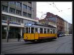 karlsruhe-hier-bitte-keine-s-bahnen-einstellen Tw 100 beim Europaplatz. Aufgenommen am 13.12.2009