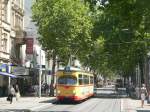 karlsruhe-hier-bitte-keine-s-bahnen-einstellen Wagen 209 mit Werbung 'Gartencenter Heckert' als Linie 5 nach Rheinhafen. 20.7.2010, nahe dem Marktplatz Karlsruhe