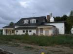 Das leerstehende Bahnhofsgeb�ude von ...  Mirko Schmidt 11.10.2011