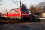 Die 111 111-1 schiebt ...  Andreas Strobel 15.03.2011