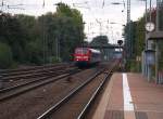 Wochenend-RE7 bei der Einfahrt ...  Georg Bl�macher 19.09.2011