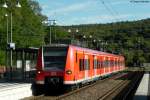 10.09.2011: 425 239-1 h�lt ...  Gregor Kaercher 12.09.2011