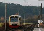 VT 242 der HzL als HzL85839 (Villingen(Schwarzw)-Br�unlingen Bahnhof) in Aufen ...
