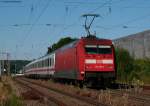 IC 2371 Schwarzwald (Hamburg Hbf-Konstanz) mit Schublok 101 115-4 bei ... IC 2371 Schwarzwald (Hamburg Hbf-Konstanz) mit Schublok 101 115-4 bei ...