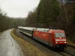 101 020 mit IC ...  Tobias Sachs 19.12.2011
