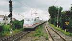 Ein ICE nach W�rzburg ...  J�rg Sch�fer 22.03.2011