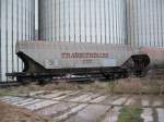 kessel--und-silozuge Ein franz�sischer Getreidewagen vor den grossen 7000t Silos in Bad Langensalza Ost.Er ist einer von 21 Wagen aus den Zugverband.Es kommen mindestens 1 mal pro Woche ein Zug.
