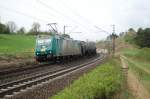 kessel--und-silozuge BR 185-CL 006 mit ihrem �lzug von Hanau nach Gro�korbetha am 01.05.2010 zwischen Bebra und Sontra.
