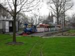 Ein Westernzug bei der Kleinbahn im Rheinpark in K�ln.30.3.10.  ...