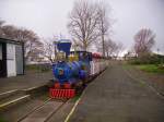 kleinbahn-im-rheinpark---koln Die Western Lok im K�lner Rheinpark am 1.4.10