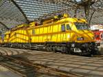 koln-hbf 711 201-4 beim Halt in K�ln Hbf. 06.04.2010