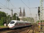 ICE-128 in K�ln Messe/Deutz, ...  R. Lamch 07.09.2010
