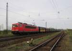 kohle--erz--und-kokszuge DB 155 197-7 mit PKP Kohlewagen Richtung Gro�heringen, in Naumburg (S); 29.04.2010