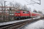 Da wirbelt 111 158-2 ...  Andreas Strobel 13.02.2010