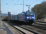 152 137(Albatros) fuhr am 17. April 2010 mit einem Containerzug ...