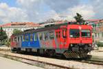 7122 013 mit Regionalzug 5527 Kaštel Stari-Split auf Bahnhof Split am 26-5-2015.