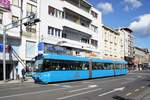 Kroatien / Straßenbahn Zagreb / Tramvaj Zagreb / Zagrebački Električni Tramvaj (ZET): Končar / TŽV Gredelj TMK 2100 - Wagen 2102, aufgenommen im Oktober 2017 in der Nähe