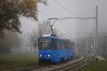 KT4YU 316 der Linie 13 in der ul. Grada Vukovara bei der Ausfahrt aus der Haltestelle Ferenscica. (08.12.2019)