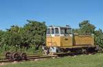 Die 34018, eine Mitte der 70er Jahre in der UdSSR gebaute Diesellok mit hydromechanischer Kraftübertragung, steht am 26.10.2014 in Trinidad aller Achsen beraubt auf einem Abstellgleis.