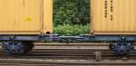 Verbindung von zwei Zweiachser-Containertragwagen. ...  Mario Sch�rholz 07.09.2011